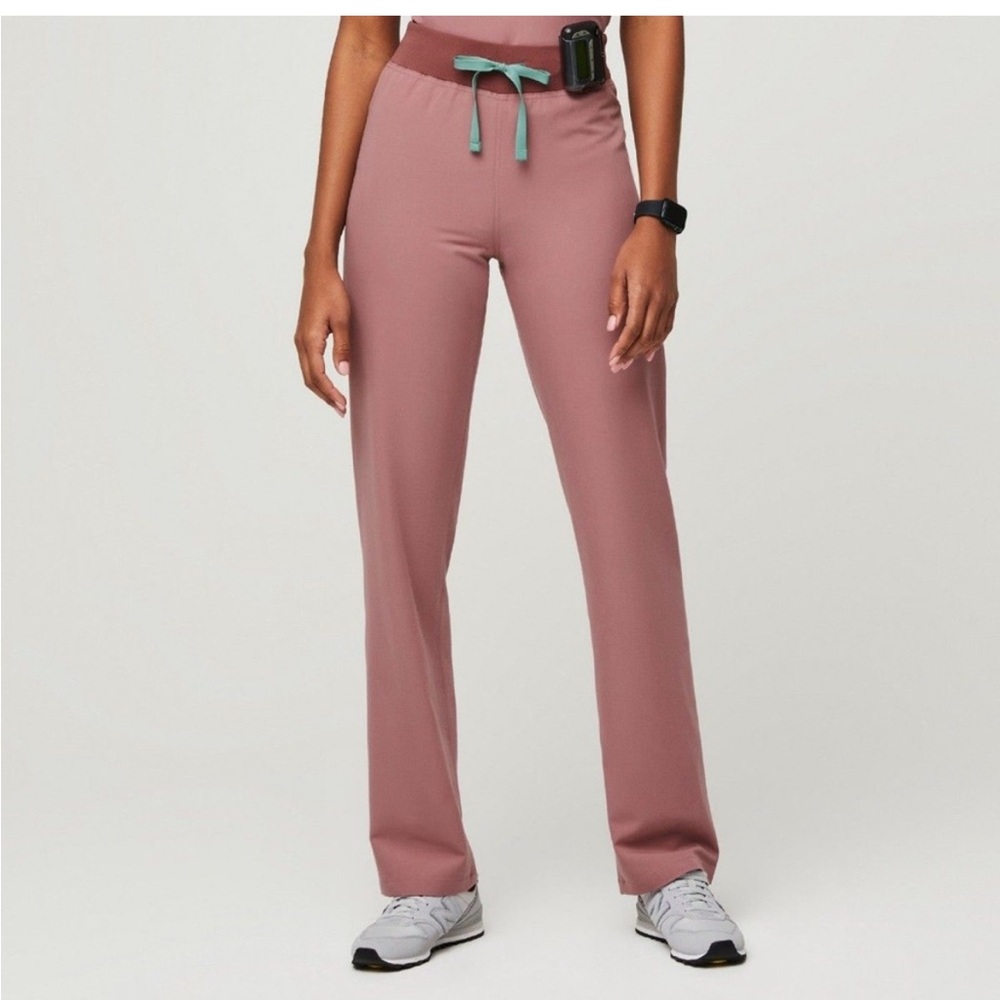 Mineral mauve Figs Livingston scrub pants